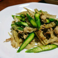 猫のオソマ's cooksnap of when they made アスパラガスとごぼうと豚肉の塩きんぴら.