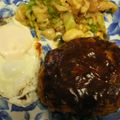 meh's cooksnap of when they made ★ハンバーグの肉汁を逃がさない方法★.