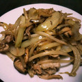 あんみつきな粉's cooksnap of when they made 簡単！豚肉としいたけのガーリック醤油炒め.