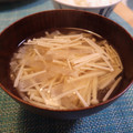 北海道伯爵's cooksnap of when they made えのきと大根の味噌汁.