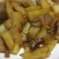 ＠ままちゃん's cooksnap of when they made 餅でかさ増し☆豚こまと野菜のおかず.