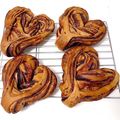 まよぴょん's cooksnap of when they made ハート型の折り込みチョコパン.