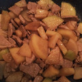 ラクダん's cooksnap of when they made 豚肉と大根の炒め煮.
