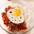 tomicheru's cooksnap of when they made シーチキンのガパオ風ライス.
