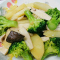 riea1130's cooksnap of when they made じゃがいもとエリンギのバター醤油炒め♡.
