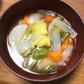 ♥モモンガ♥'s cooksnap of when they made さつま芋・玉ねぎ・レタス☆コンソメスープ.
