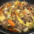 ポンポン母's cooksnap of when they made 牛肉と豆腐と野菜のすき焼き風煮.