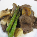みかこらいおん's cooksnap of when they made きのこと牛肉のバルサミコ炒め.