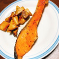 oimo123's cooksnap of when they made 簡単☆バター不使用で鮭のムニエル.
