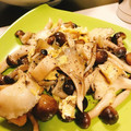 ☆糖質減らしてます☆'s cooksnap of when they made 簡単副菜☆糖質オフ♪旬のきのこで卵炒め♪.