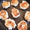 えりつぃん0715's cooksnap of when they made 【離乳食後期】魚と里芋のまんまる焼き.