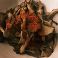 ＊にょにょん＊'s cooksnap of when they made 舞茸とにんにくの炒め物.