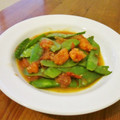 pali's cooksnap of when they made 絹さやとトマトのにんにくおかか醤油炒め.