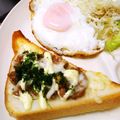 choco831's cooksnap of when they made サクッとヘルシー♪納豆×玉ねぎトースト.