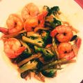 osaosa21's cooksnap of when they made 赤と緑♪エビ&ブロッコリーマヨ炒め.
