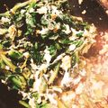 クックHJB3B6☆'s cooksnap of when they made お弁当にも（＾＾春菊と卵の炒め物.