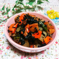 めみたん☆'s cooksnap of when they made 煮物の余りでひじきの梅煮.