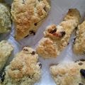 真由パパ's cooksnap of when they made 定番＊シナモンレーズンスコーン。.