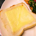 choco831's cooksnap of when they made 欲張りムスメのチーズトースト.
