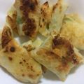 となりのあゆきち's cooksnap of when they made 簡単おつまみ！枝豆＆チーズの餃子の皮包み.