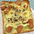 ぽぽきゅ's cooksnap of when they made 個性派★ブロ茎ウィンナーのカレートースト.