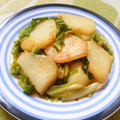 えれぼん's cooksnap of when they made じゃがいもとキャベツのバタマヨ炒め.