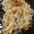 haturi's cooksnap of when they made ありあわせde小鉢✿もやしと鶏皮.