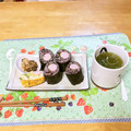 komutatata's cooksnap of when they made 魚肉ソーセージで、太巻き.