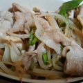 明日歩's cooksnap of when they made ポン酢で＊もやしとネギの豚しゃぶ温サラダ.