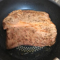 ゆきんぐりる's cooksnap of when they made 本物のステーキの焼き方.