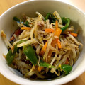 ☆みえぽんぽこりん☆'s cooksnap of when they made もやしとﾋﾟｰﾏﾝとﾂﾅの甘辛炒め.