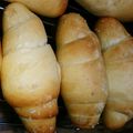 ameうめ's cooksnap of when they made パン屋さんの塩パン 改良版.