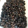 Shashu's cooksnap of when they made アメリカで簡単 黒豆煮 【おせちに】.
