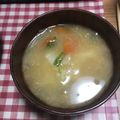 クックSB7K4U☆'s cooksnap of when they made 簡単！オカン流！ほんだし活用術のお雑煮.