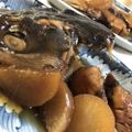 YUKI-RINGO's cooksnap of when they made すき焼きのタレで簡単！ 鰤のアラ煮！.