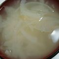 TaniYuri's cooksnap of when they made 中性脂肪対策！たっぷり玉葱のお味噌汁.