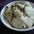 emakatu's cooksnap of when they made パリッパリ☆大根の浅漬け♪.