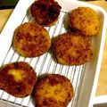 夕飯は６時です's cooksnap of when they made おせちリメイク☆残ったらお煮しめコロッケ.