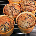 さくさく0313's cooksnap of when they made 黒練りごまとバナナのマフィン.