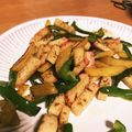 らむちゃんいいこ's cooksnap of when they made カマボコリメイク☆あまり野菜めんつゆ炒め.