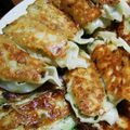 たこでーす's cooksnap of when they made 肉汁溢れるパリッパリ羽根付き野菜餃子✨.