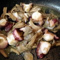めるめるっちっち's cooksnap of when they made 【減塩】たこときのこのアヒージョ風炒め.