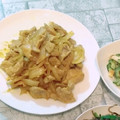 ♡ま➖ゆ♡'s cooksnap of when they made 簡単♪豚肉と玉ねぎのカレーマヨ炒め.