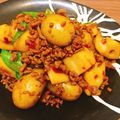 ☆meguchi☆'s cooksnap of when they made 新じゃがと豚挽肉の豆板醤炒め.