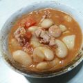 やまうさ's cooksnap of when they made 余り肉・ソーセージで白花豆のトマト煮込み.