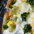 ＊히토미＊'s cooksnap of when they made 玉子と大葉で♪油揚げのピザ風.
