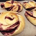 なっちょばー's cooksnap of when they made 紫芋のパン(レンジ発酵).