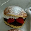 さおれん's cooksnap of when they made ふんわり柔らか♪苺どら焼き＆どら焼き.