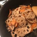 jyokun's cooksnap of when they made 簡単⭐れんこんとニンジンのキンピラ.