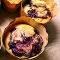 ねごぉ★'s cooksnap of when they made ブルーベリーとクリームチーズのマフィン.